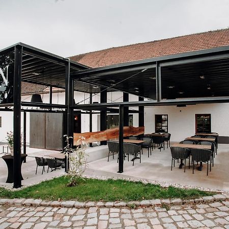 Bed and Breakfast Nussboeckgut Leonding Exterior foto